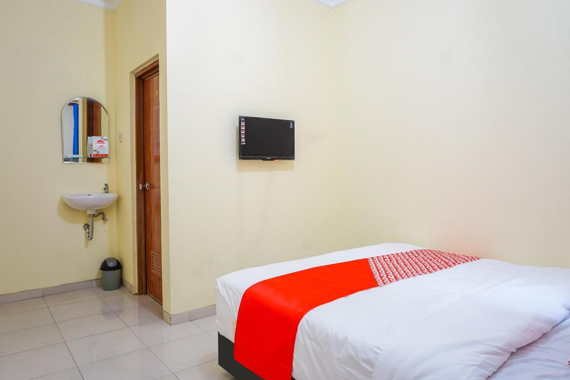 Oyo 2401 Ardini Residence Bojongsoang Luaran gambar